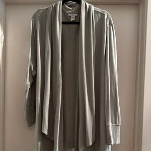 Athleta Pranayama Restore Wrap, Sage Green, Size 2X